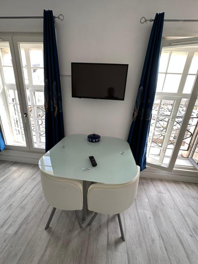 Le Bleu Arrageois Daire Arras Dış mekan fotoğraf